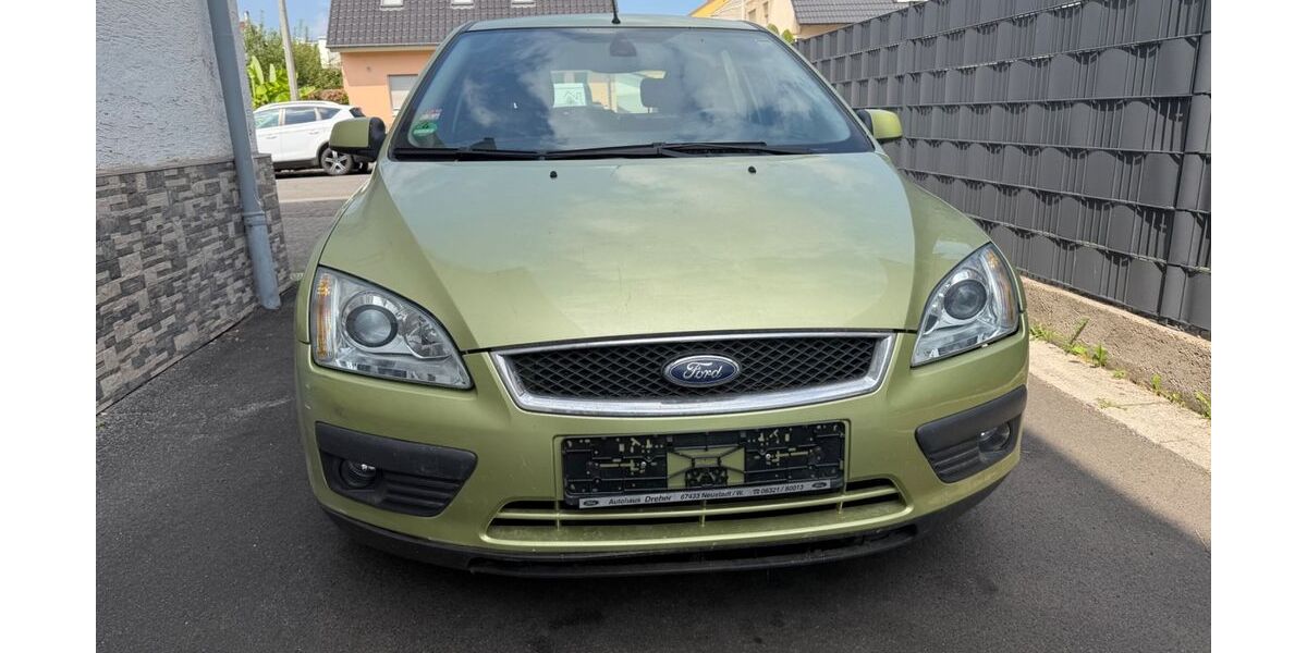 Ford Focus 57.000 km 2.499 &euro; Edenkoben 67480