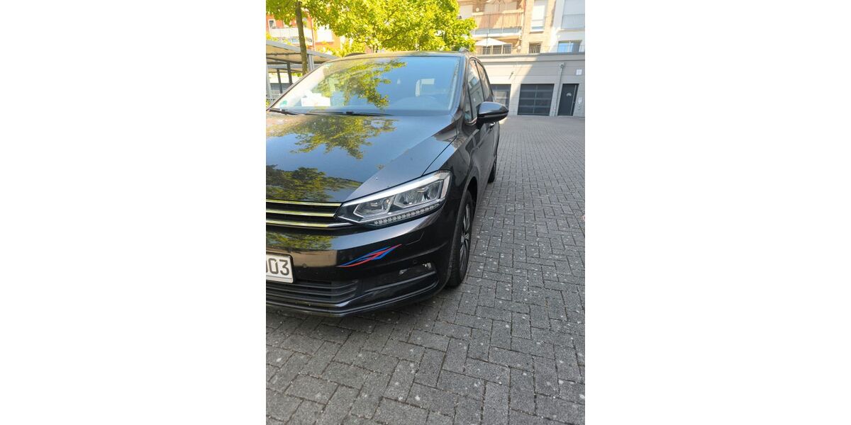 VW Touran 335.000 km 10.400 &euro; Düsseldorf 40233