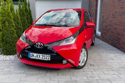 Toyota Aygo (X) 127.613 km 6.400 &euro; Bergkamen 59192