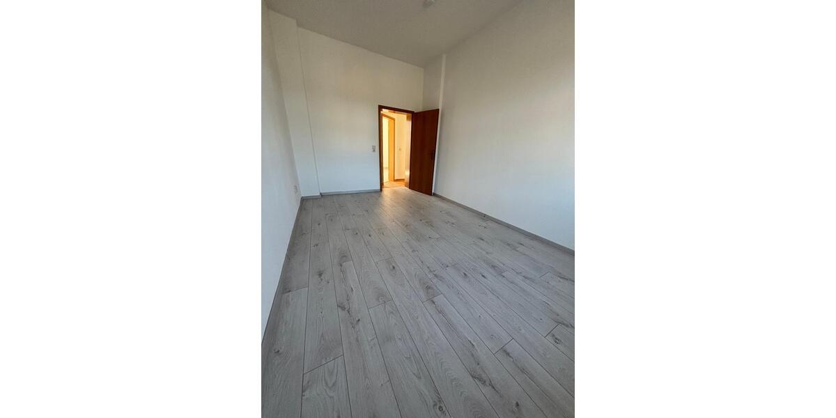 Etagenwohnung Demmin - 4 Zimmer, 82 m&sup2;, 492&euro; | Angebot:22210975