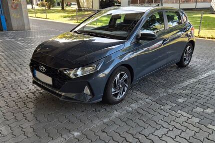 Hyundai i20 98.000 km 11.200 &euro; Siegen 57074