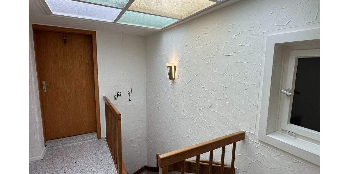 Einfamilienhaus Fritzlar - 6 Zimmer, 145 m&sup2;, 150.000&euro; | Angebot:25385502