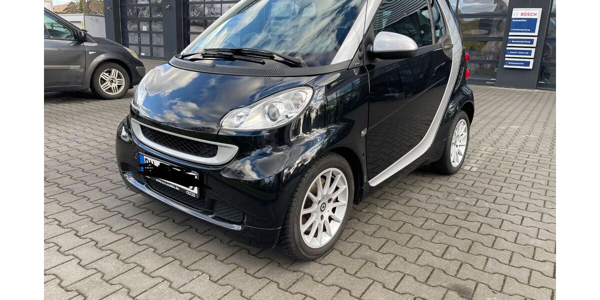 Smart ForTwo 60.650 km 5.400 &euro; Bonn 53173