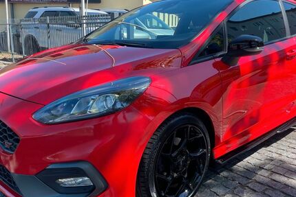 Ford Fiesta 198.000 km 10.990 € Berlin - Tempelhof 12107