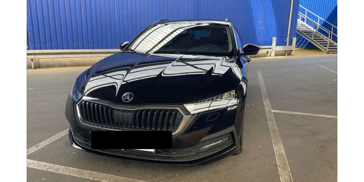 Skoda Octavia 121.388 km 17.000 &euro; Düsseldorf 40237