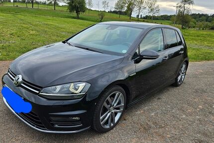 VW Golf 110.500 km 12.900 &euro; Geroda 97779