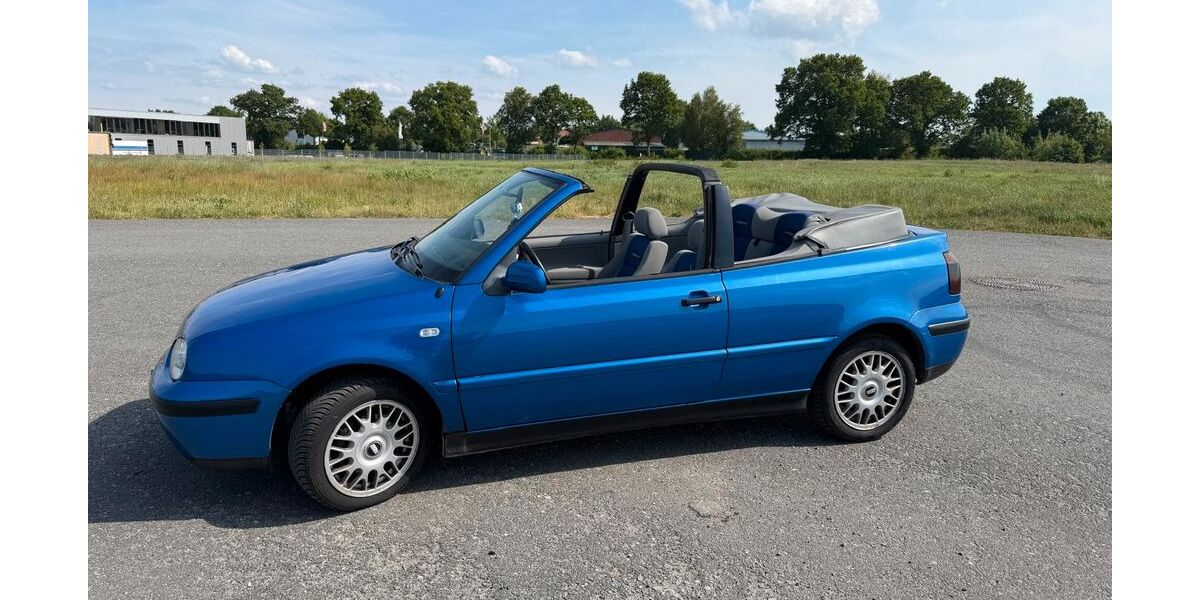 VW Golf 125.500 km 3.600 &euro; Geestland 27624