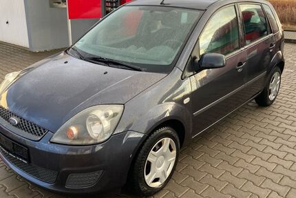 Ford Fiesta 160.211 km 1.149 &euro; Obermichelbach 90587