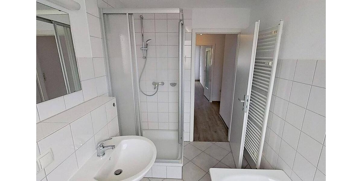 Etagenwohnung Paderborn - 3 Zimmer, 70 m&sup2;, 569&euro; | Angebot:26252911