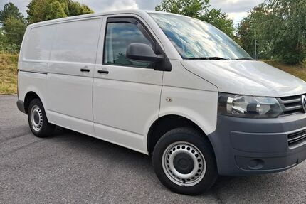 VW T5 Transporter 200.011 km 7.950 &euro; Bochum 44867