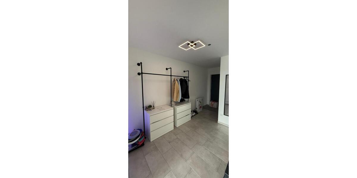 Etagenwohnung Windorf - 2 Zimmer, 68 m&sup2;, 665&euro; | Angebot:25646752