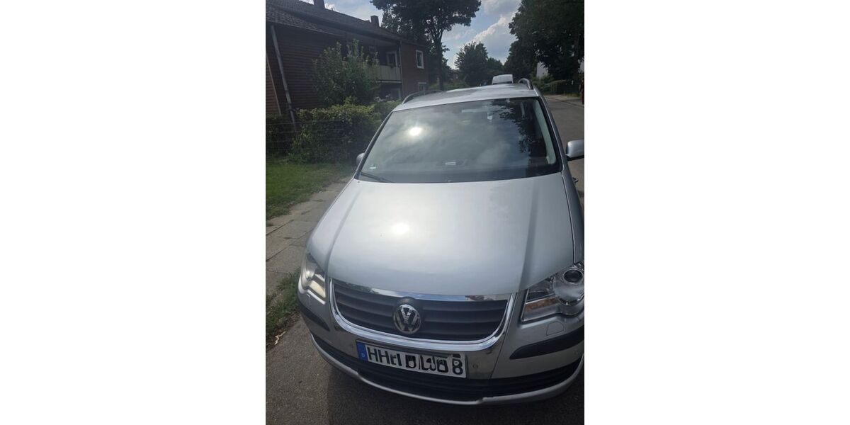 VW Touran 206.415 km 3.950 &euro; Hamburg 22179