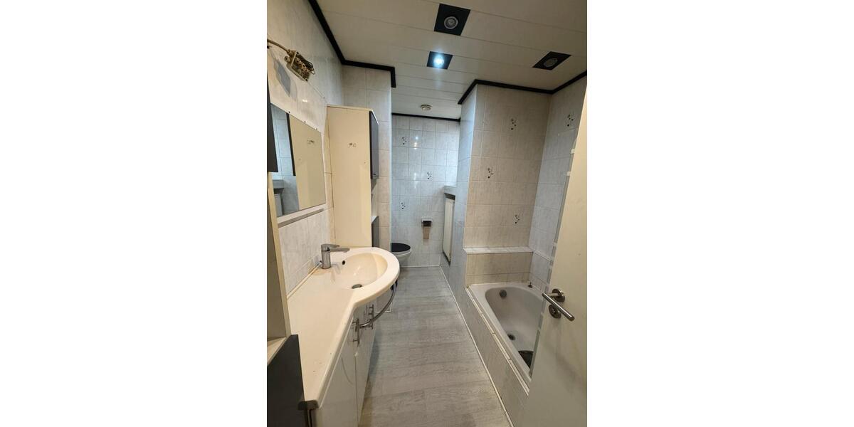Mehrfamilienhaus, Wohnhaus Ludwigshafen am Rhein Mundenheim - 7 Zimmer, 180 m&sup2;, 439.000&euro; | Angebot:26939974