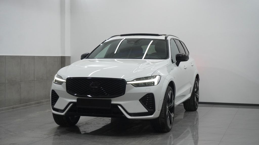Volvo XC60 8.256 km 52.900 &euro; Seddiner See OT Neuseddin 14554