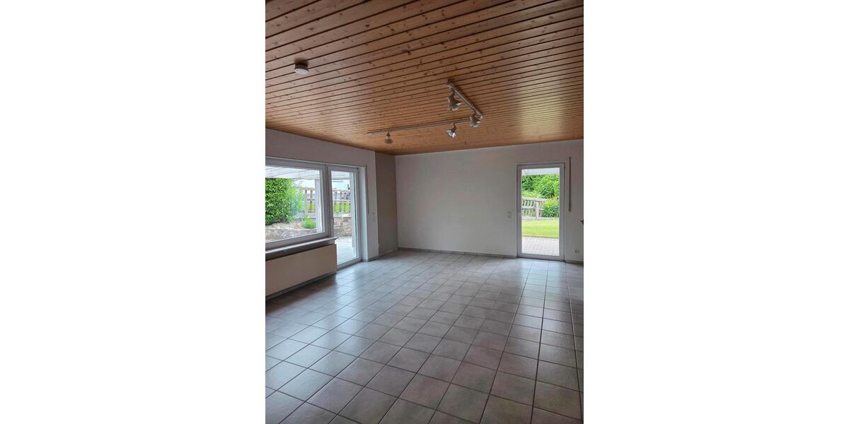 Einfamilienhaus Zweibrücken - 5.5 Zimmer, 129 m&sup2;, 349.000&euro; | Angebot:26963970