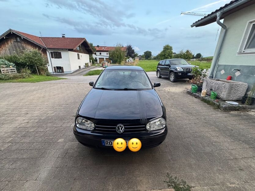 VW Golf 192.000 km 2.100 € Tuntenhausen 83104