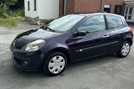 Renault Clio 181.000 km 1.450 &euro; Erwitte 59597