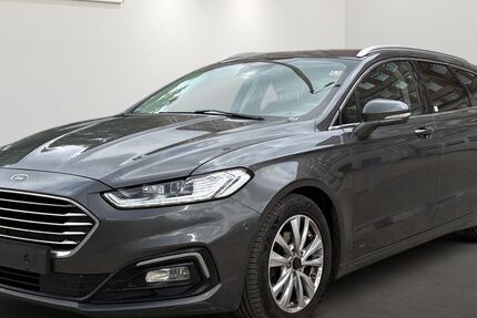 Ford Mondeo 215.269 km 7.999 &euro; Berlin 12681