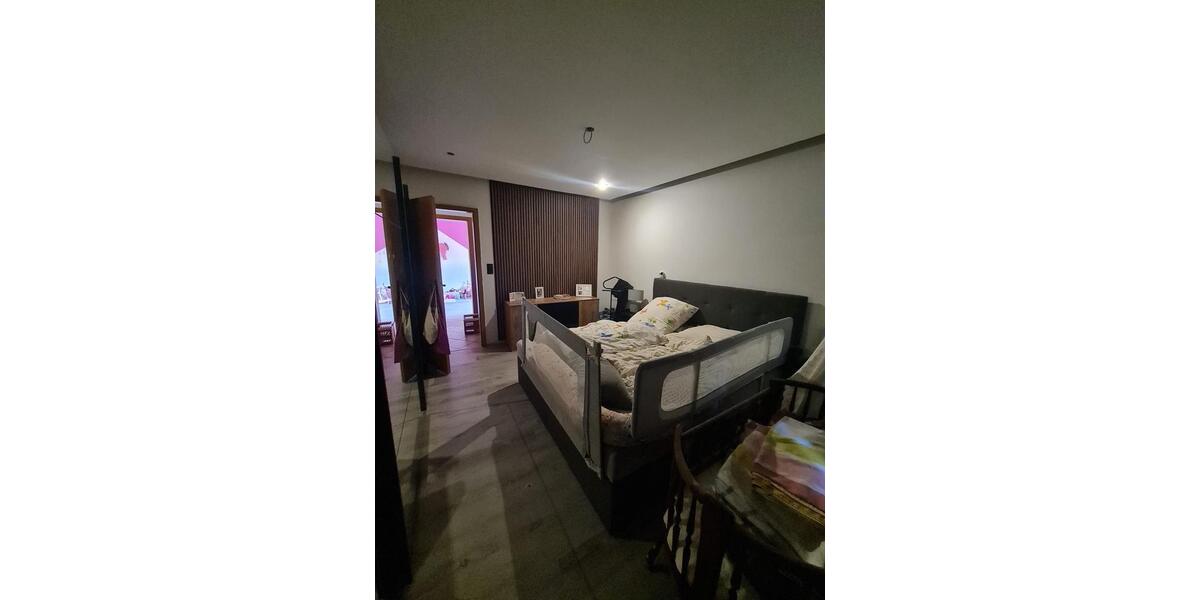 Etagenwohnung Altenahr - 4 Zimmer, 120 m&sup2;, 1.100&euro; | Angebot:26545226