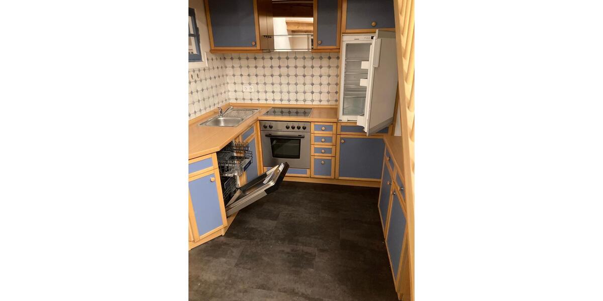 Große, helle 4,5 Zimmer Wohnung mit Balkon 4.5 zimmer