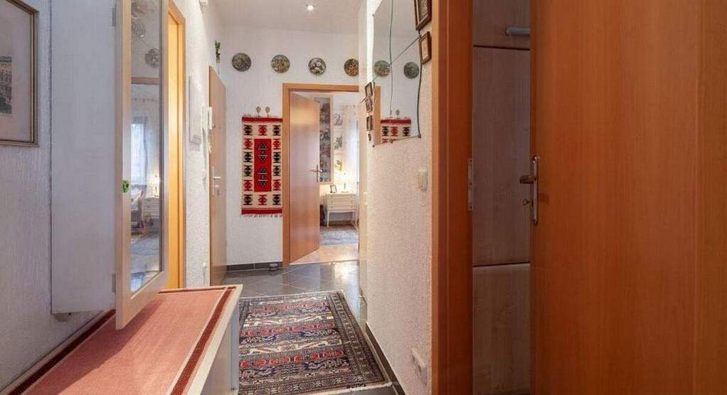 Familienfreundliche 6-Zimmer-Wohnung mit Balkon in Wiesbaden Medenbach 6 zimmer