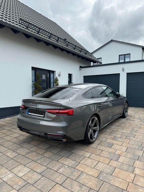 Audi A5 16.000 km 36.890 € Berg 92348