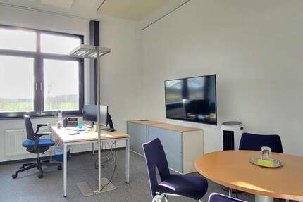 Büro in Regensburg 1.470 € 147 m²
