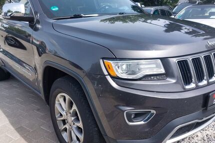 Jeep Grand Cherokee 132.221 km 10.999 &euro; Fellbach 70736