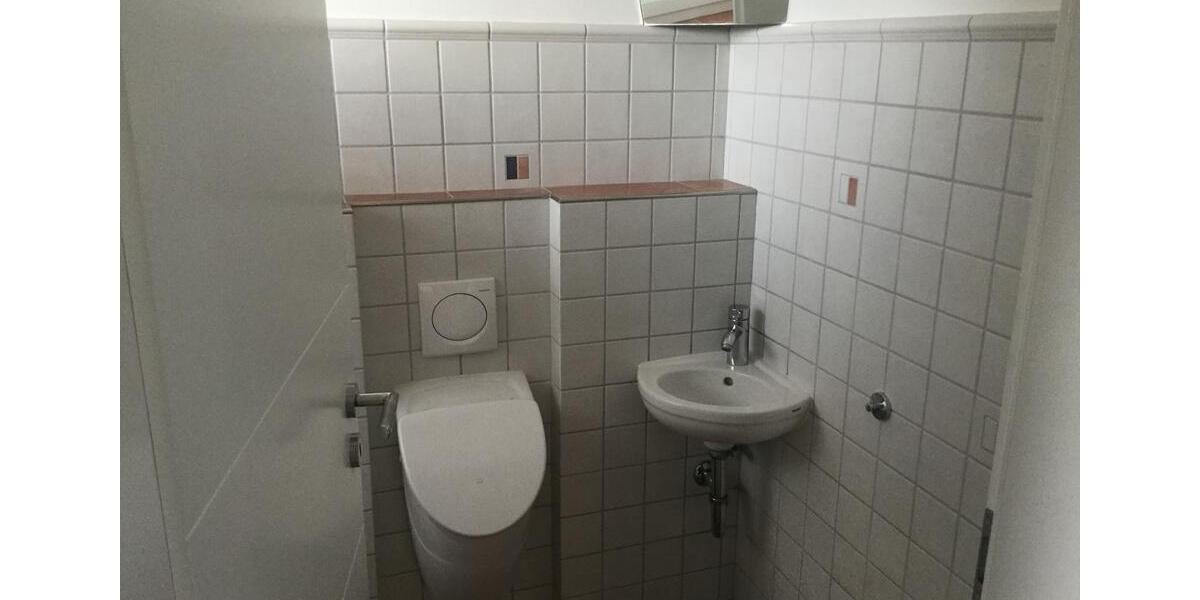 Einfamilienhaus Höxter - 7 Zimmer, 210 m&sup2;, 330.000&euro; | Angebot:26819092
