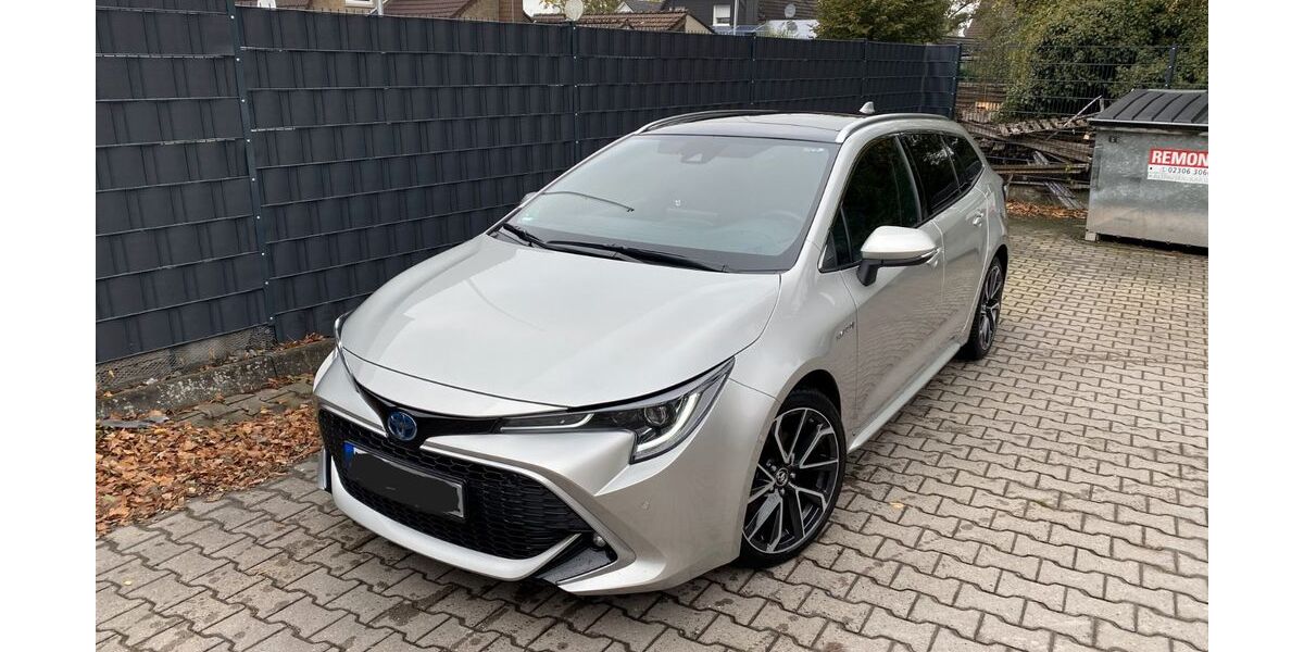 Toyota Corolla 64.500 km 19.500 &euro; Unna 59423