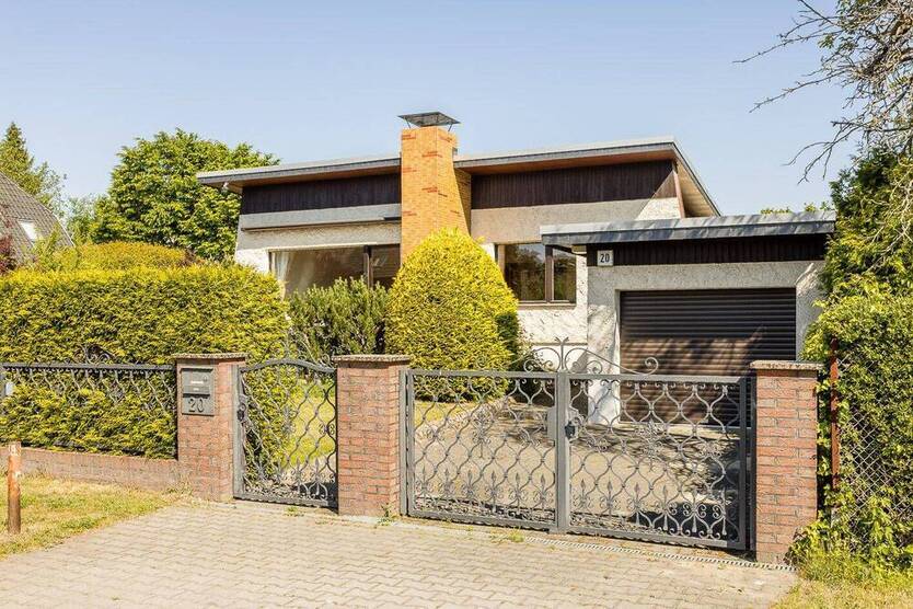 Gepflegter Bungalow mit Sonnenterrasse in ruhiger Lage