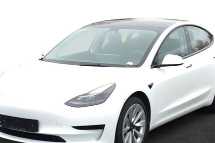 Tesla Model 3 36.185 km 27.290 &euro; Eschborn 65760