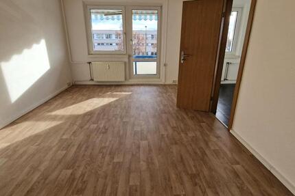 4-Zimmer-Wohnung im 1. Obergeschoss zu vermieten 4 zimmer