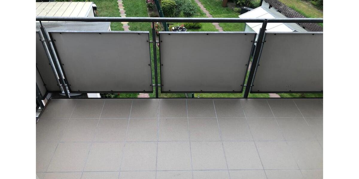 Dachgeschoßwohnung Mülheim an der Ruhr Rechtsruhr-Nord - 2.5 Zimmer, 70 m&sup2;, 590&euro; | Angebot:25656508