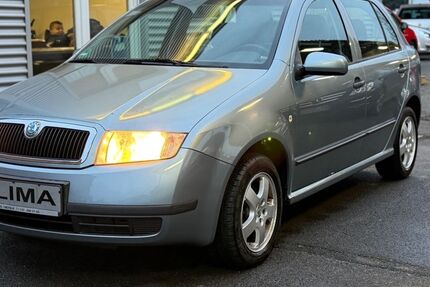 Skoda Fabia 122.300 km 2.490 &euro; Krefeld 47809