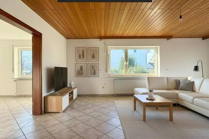 Wohnung Groß-Gerau Gerau - 4 Zimmer, 121 m&sup2;, 1.400&euro; | Angebot:24571944