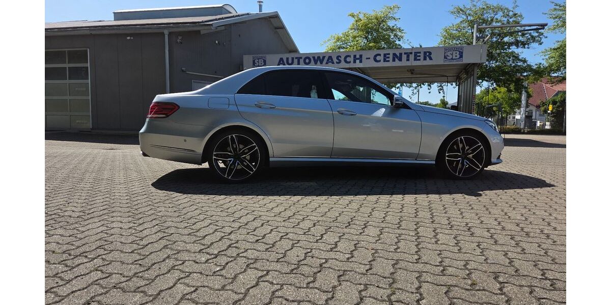 Mercedes-Benz E 350 101.217 km 26.500 &euro; Willstätt 77731