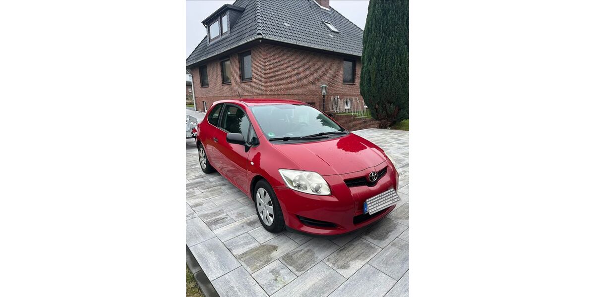 Toyota Auris 242.800 km 1.950 &euro; Rosengarten 21224