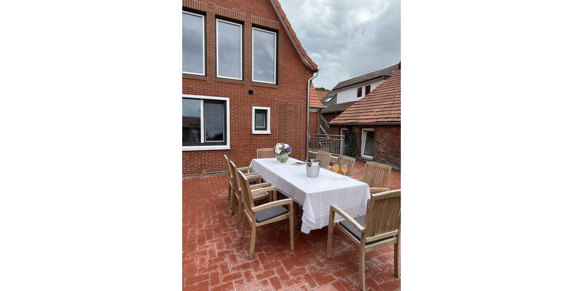 Mehrfamilienhaus, Wohnhaus Hage - 3 Zimmer, 120 m&sup2;, 1.800&euro; | Angebot:26376892