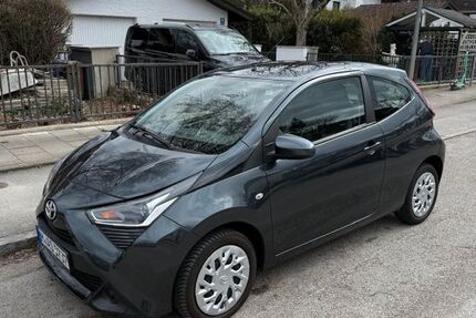 Toyota Aygo (X) 74.000 km 6.750 &euro; München 80999