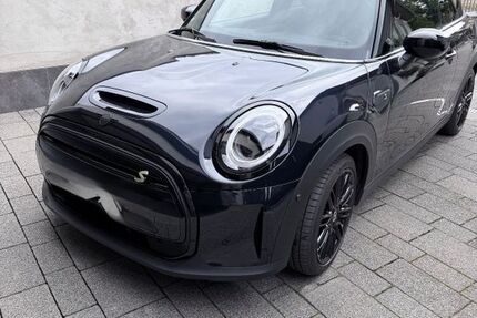 Mini Cooper SE 24.000 km 19.500 &euro; Mützel 39307