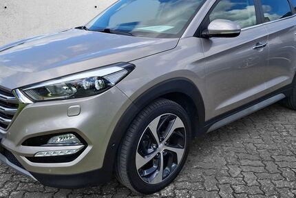 Hyundai TUCSON 88.010 km 18.380 &euro; Lachendorf 29331
