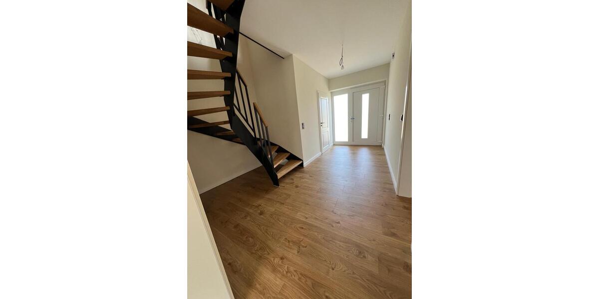 Doppelhaushälfte Bremervörde - 4 Zimmer, 140 m&sup2;, 1.600&euro; | Angebot:25236575