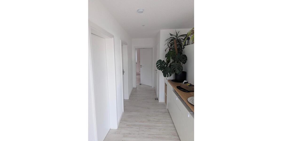 Erdgeschoßwohnung Bad Urach - 3 Zimmer, 74 m&sup2;, 1.000&euro; | Angebot:25926127