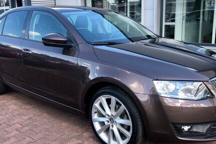 Skoda Octavia 121.653 km 9.999 &euro; Halle/Saale 06118