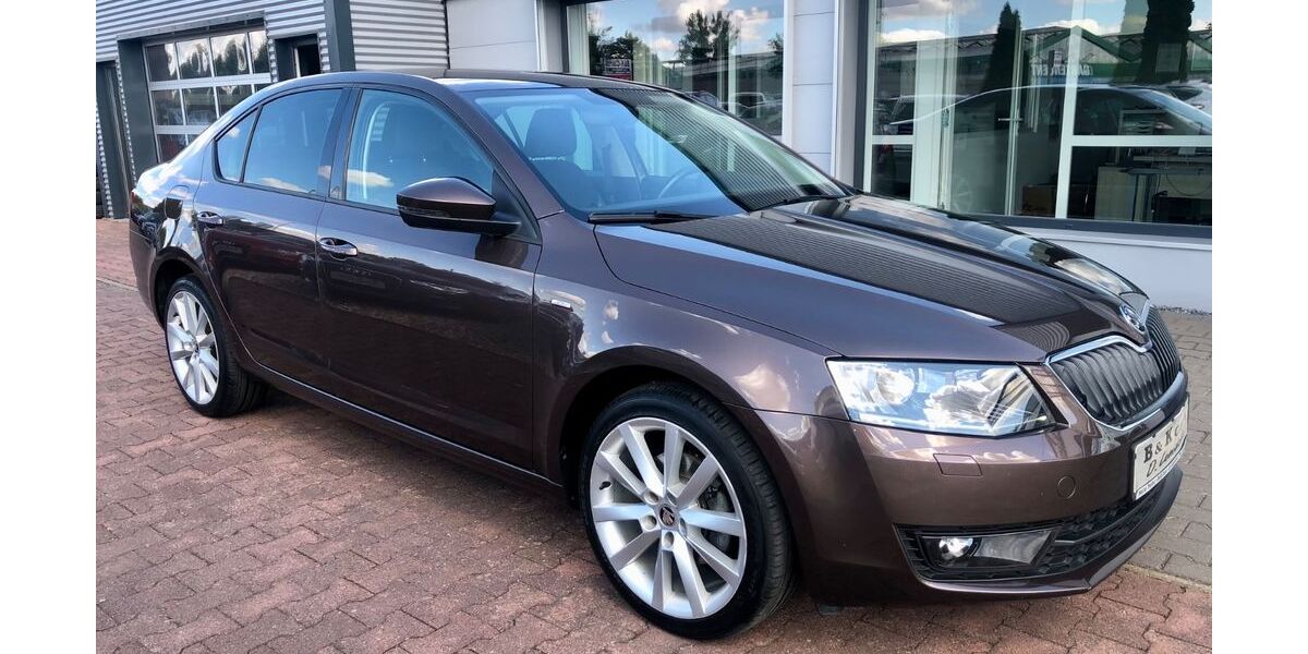 Skoda Octavia 121.653 km 9.999 &euro; Halle/Saale 06118