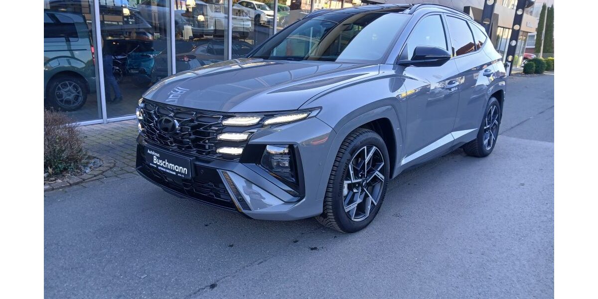 Hyundai TUCSON 3.800 km 36.490 &euro; Herford 32049
