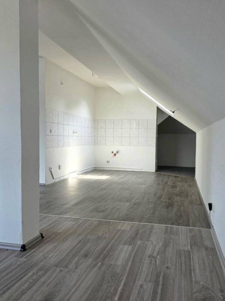 Schönes Dachstudio mit Loggia in Gladbeck-Brauck in Grünlage