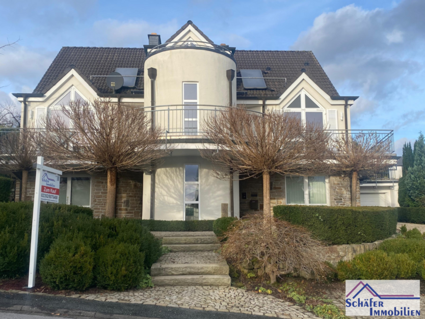 Haus zum Kaufen in Neuenrade 649.000 € 328.16 m²