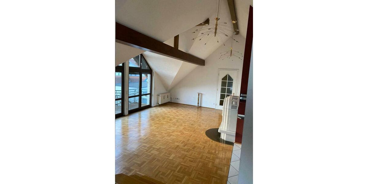 Hochwertige, schöne und helle Penthouse Wohnung in Flieden 3 zimmer